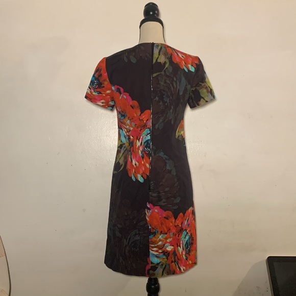 🟠 Trina Turk 🟠 abstract flower mini dress - Picture 2 of 7